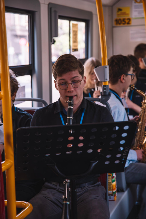 Zagrali koncert w… tramwaju! [ZDJĘCIA]