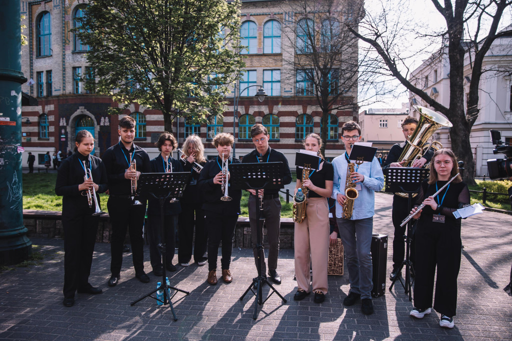 Zagrali koncert w… tramwaju! [ZDJĘCIA]