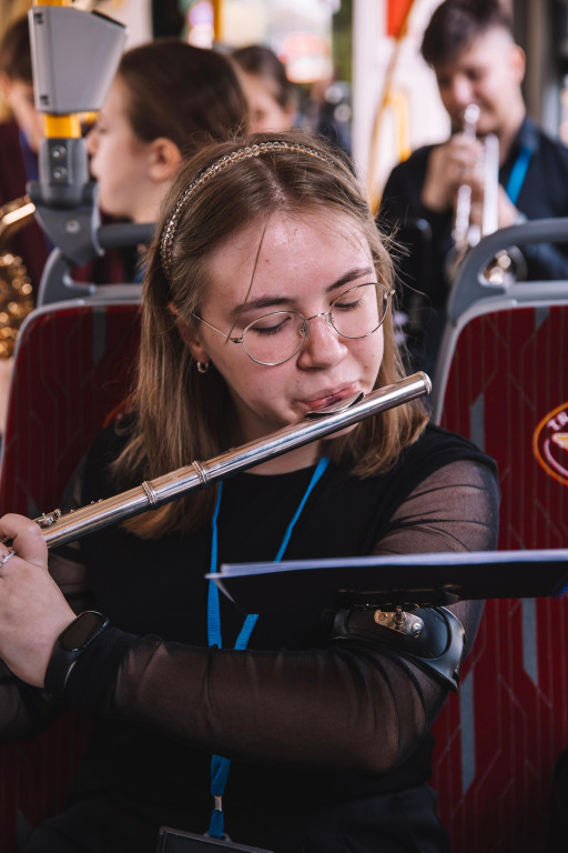 Zagrali koncert w… tramwaju! [ZDJĘCIA]