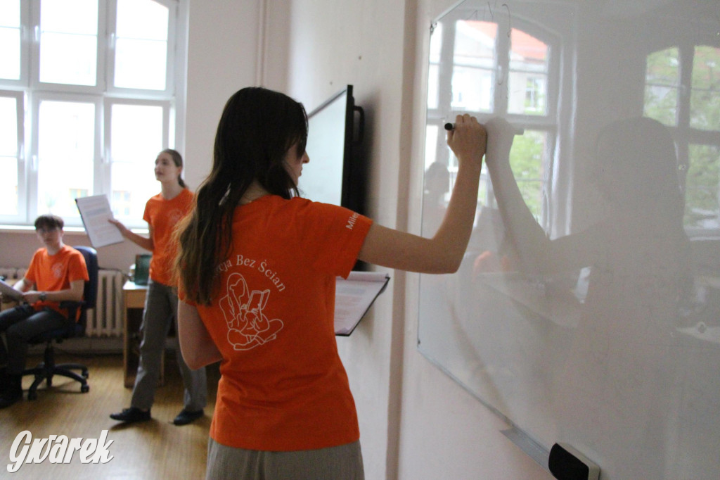 Tarnowskie Góry. Młodzież o szkole przyszłości. Ciekawy projekt tarnogórzan