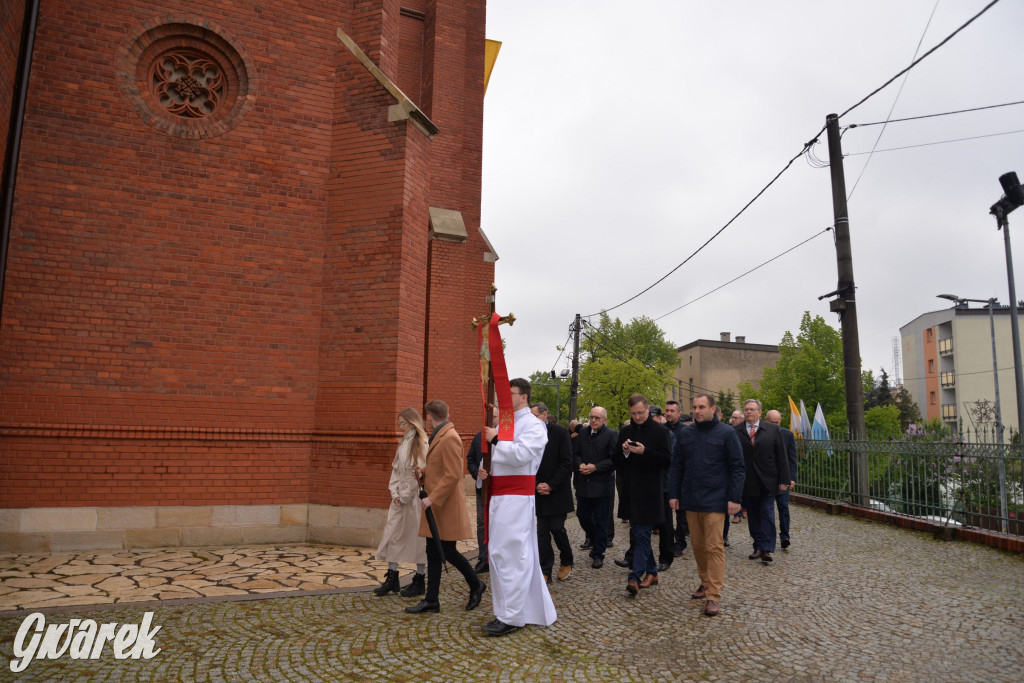 Śnieg z deszczem i odpust w Radzionkowie [FOTO]