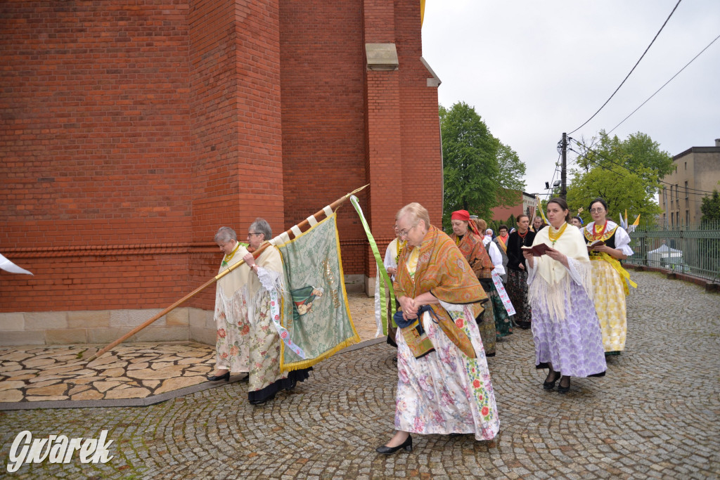 Śnieg z deszczem i odpust w Radzionkowie [FOTO]