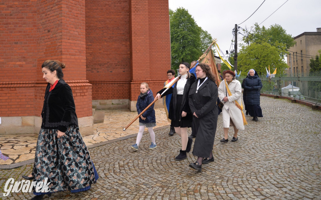 Śnieg z deszczem i odpust w Radzionkowie [FOTO]