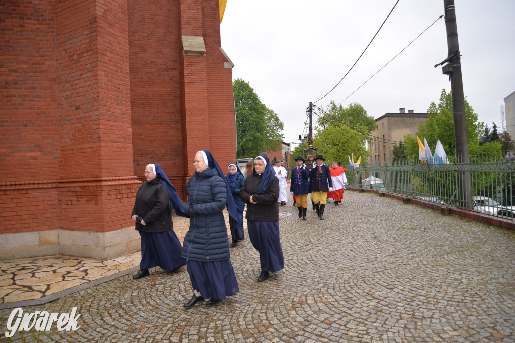 Śnieg z deszczem i odpust w Radzionkowie [FOTO]