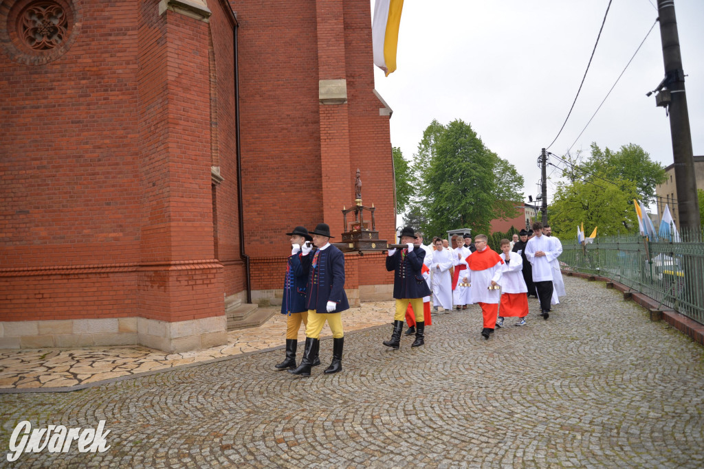 Śnieg z deszczem i odpust w Radzionkowie [FOTO]