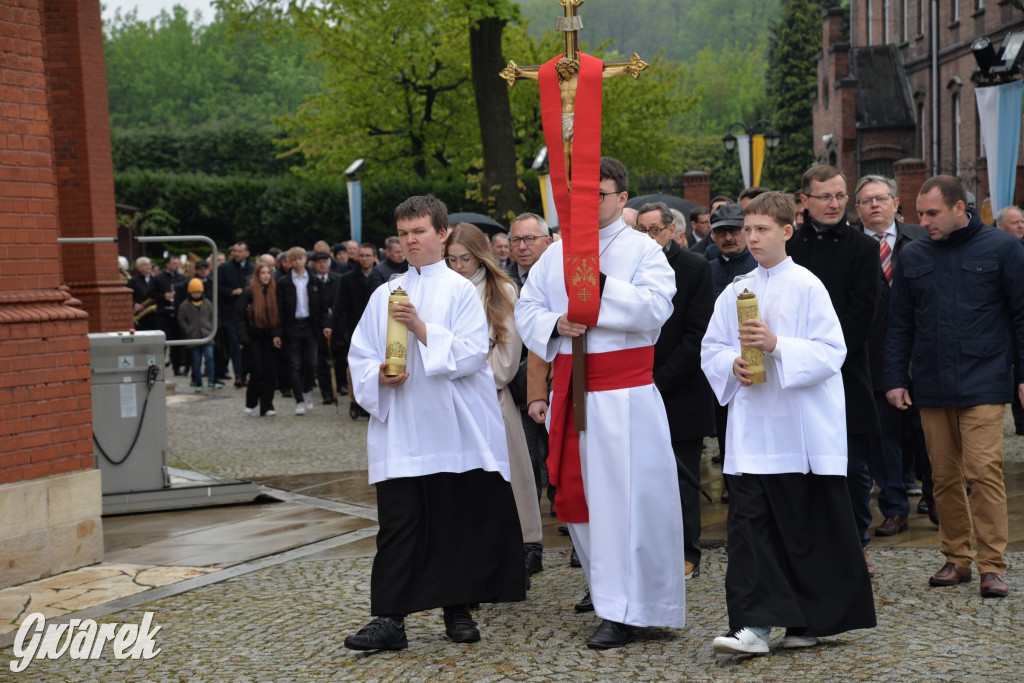 Śnieg z deszczem i odpust w Radzionkowie [FOTO]