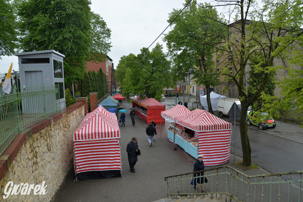 Śnieg z deszczem i odpust w Radzionkowie [FOTO]