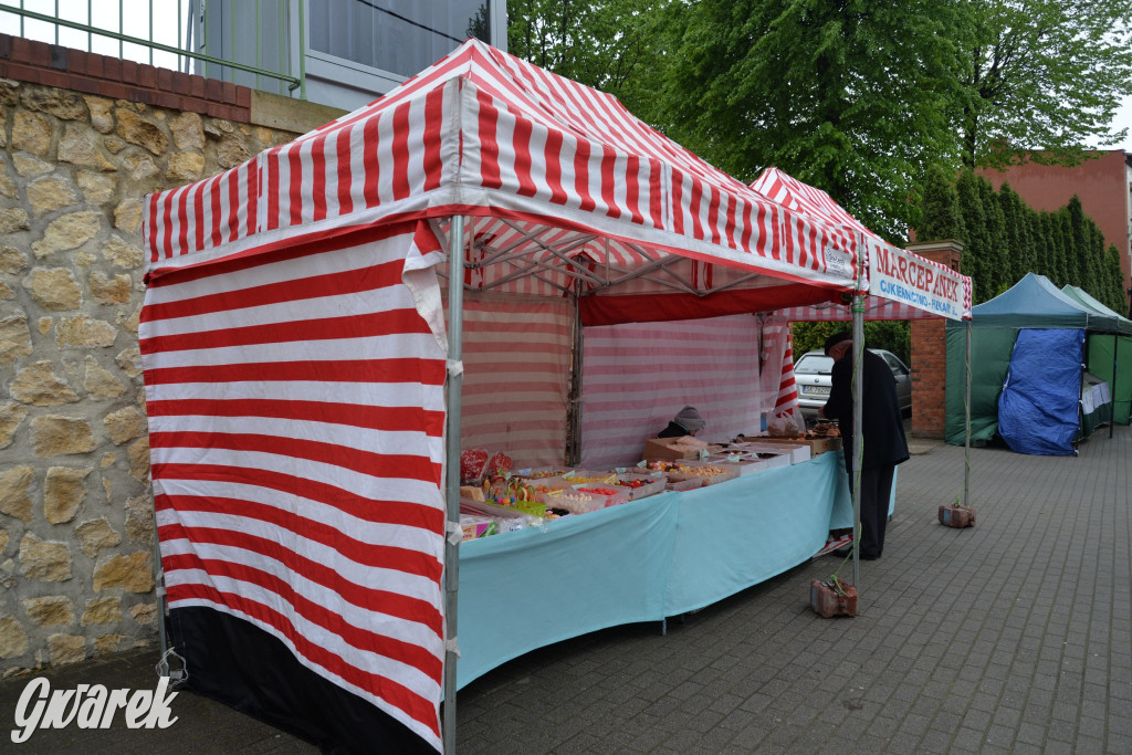 Śnieg z deszczem i odpust w Radzionkowie [FOTO]