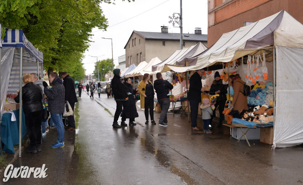 Śnieg z deszczem i odpust w Radzionkowie [FOTO]