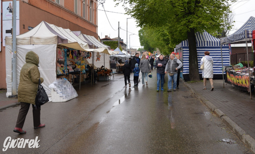 Śnieg z deszczem i odpust w Radzionkowie [FOTO]