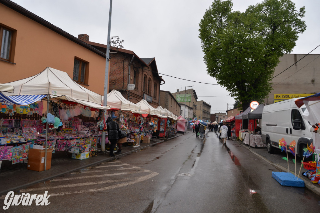 Śnieg z deszczem i odpust w Radzionkowie [FOTO]