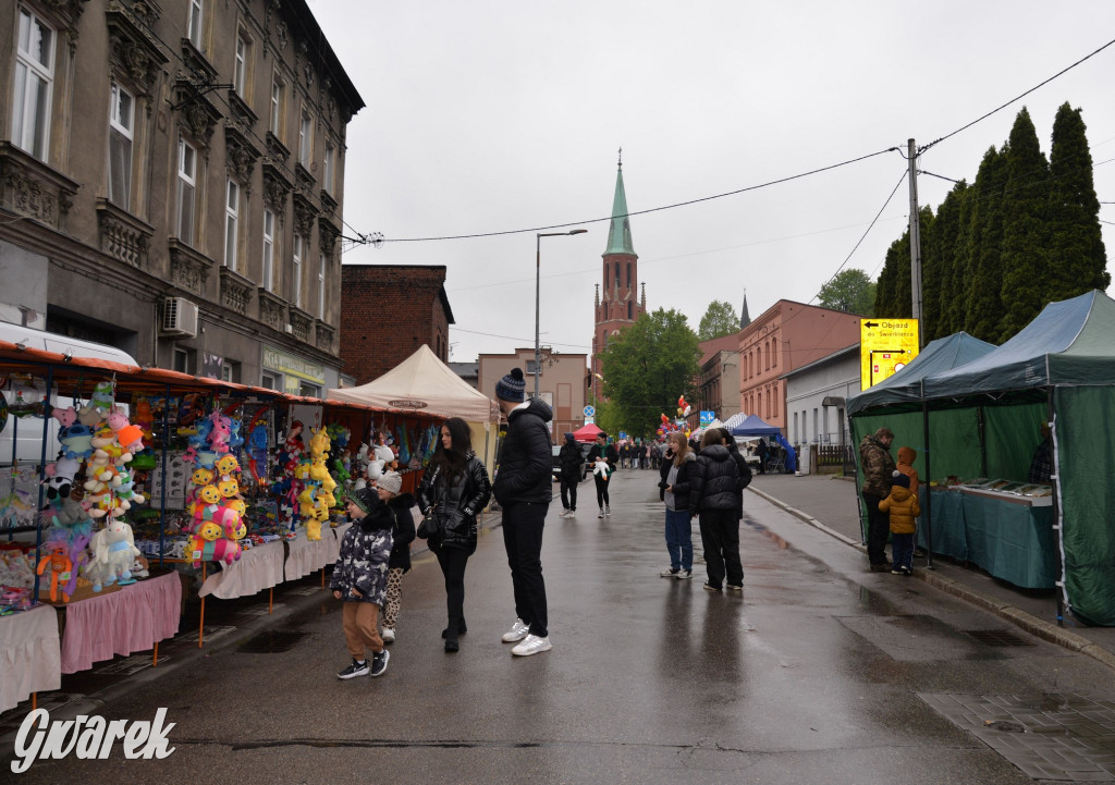 Śnieg z deszczem i odpust w Radzionkowie [FOTO]