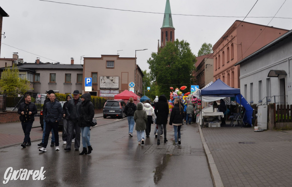 Śnieg z deszczem i odpust w Radzionkowie [FOTO]