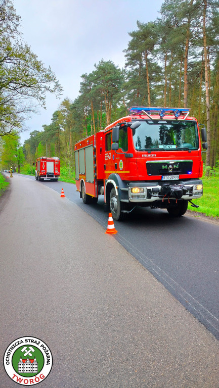 Kierowca audi wjechał w toyotę i uciekł [FOTO]