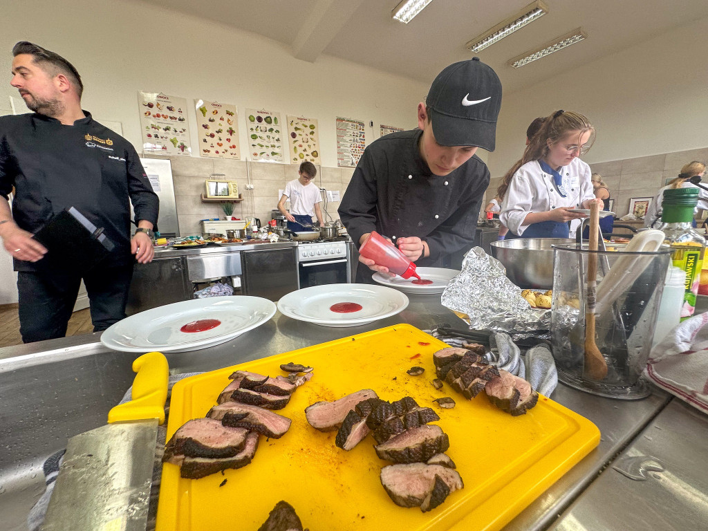 Uczniowie Gastronomika zaskoczyli kreatywnością [FOTO]