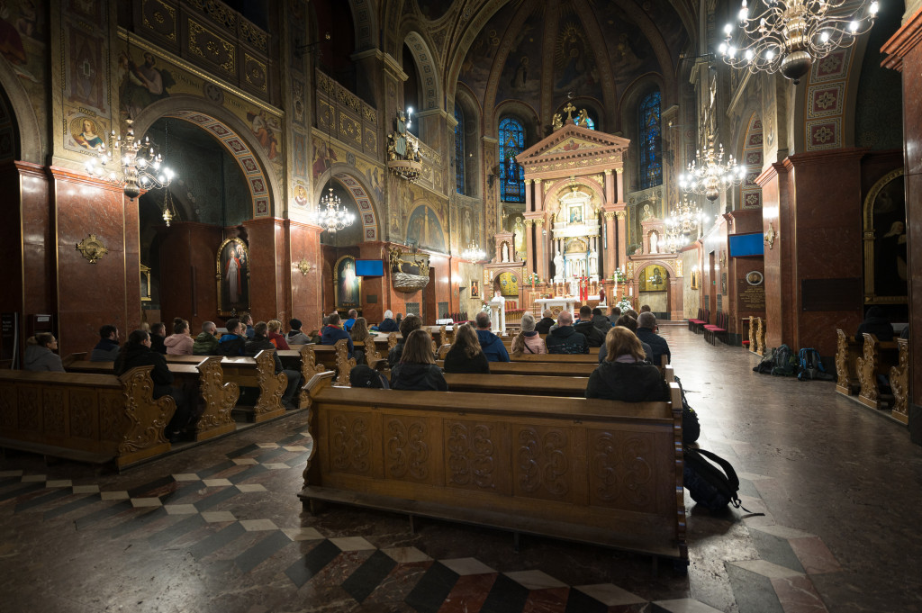Nocna pielgrzymka z Piekar Śl. na Jasną Górę [FOTO]