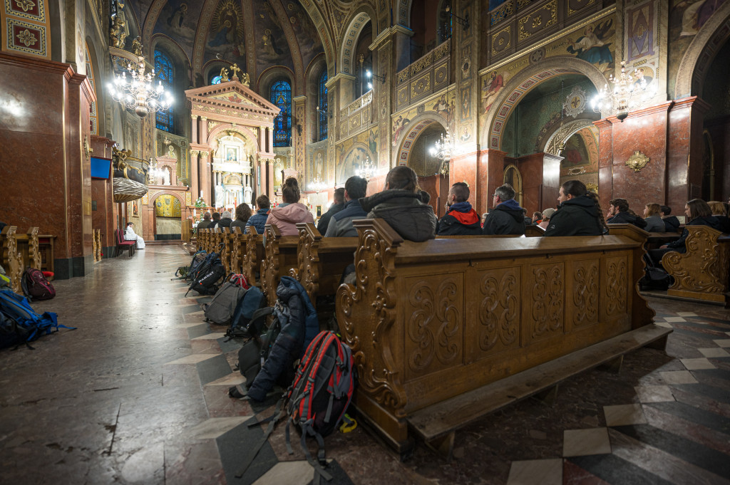 Nocna pielgrzymka z Piekar Śl. na Jasną Górę [FOTO]