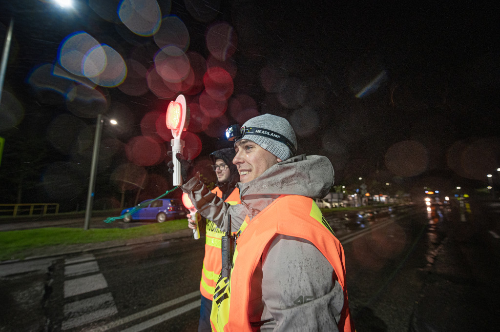 Nocna pielgrzymka z Piekar Śl. na Jasną Górę [FOTO]
