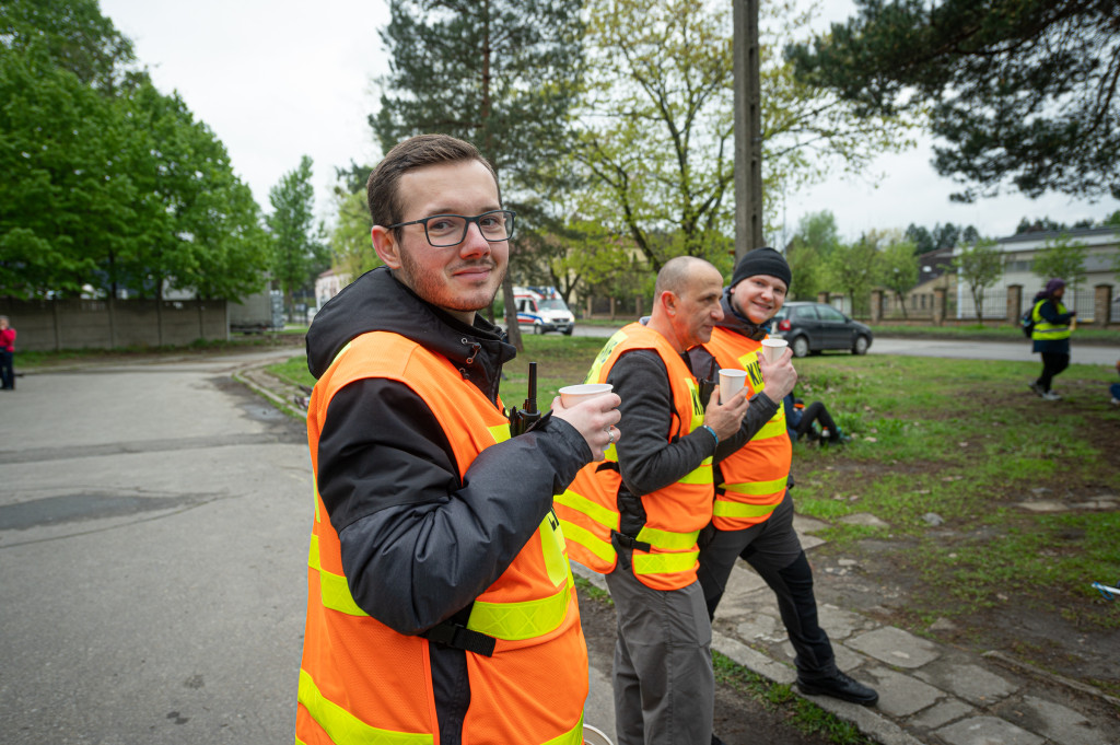 Nocna pielgrzymka z Piekar Śl. na Jasną Górę [FOTO]