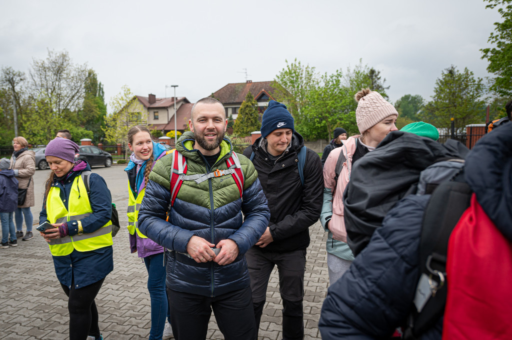 Nocna pielgrzymka z Piekar Śl. na Jasną Górę [FOTO]