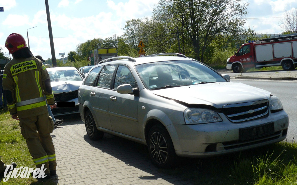 Tarnowskie Góry. Zderzenie 3 aut na Zagórskiej