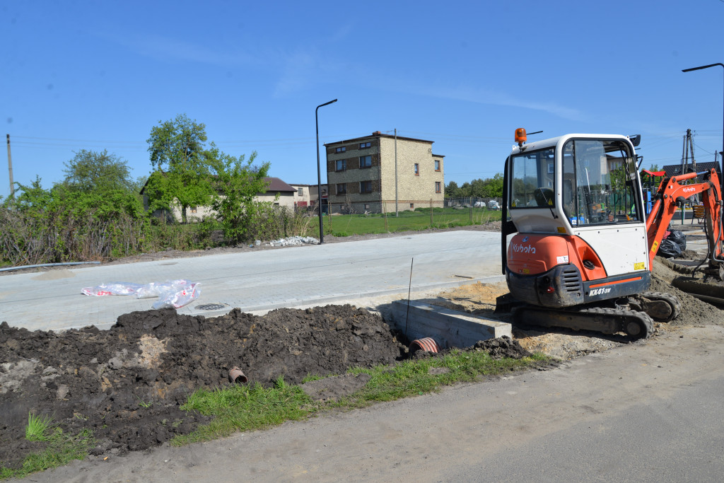 Zaglądamy na budowę placu zabaw w Pniowcu [FOTO]