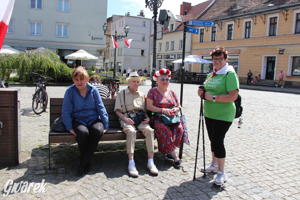 Tarnowskie Góry. Rajd i marsz z okazji Święta Flagi [FOTO]