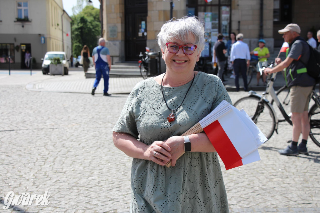 Tarnowskie Góry. Rajd i marsz z okazji Święta Flagi [FOTO]
