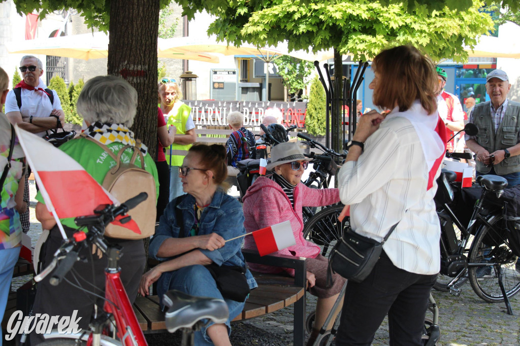 Tarnowskie Góry. Rajd i marsz z okazji Święta Flagi [FOTO]