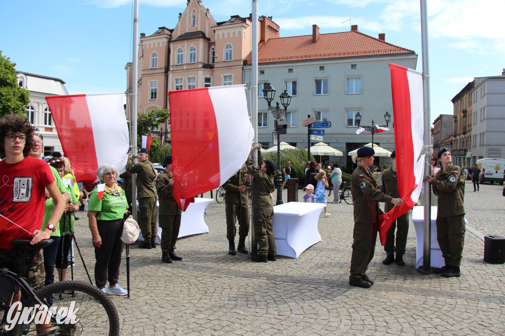 Tarnowskie Góry. Rajd i marsz z okazji Święta Flagi [FOTO]