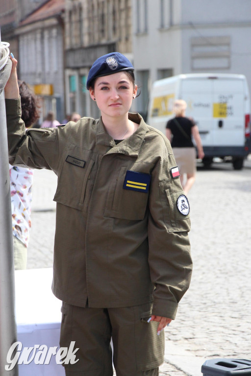 Tarnowskie Góry. Rajd i marsz z okazji Święta Flagi [FOTO]