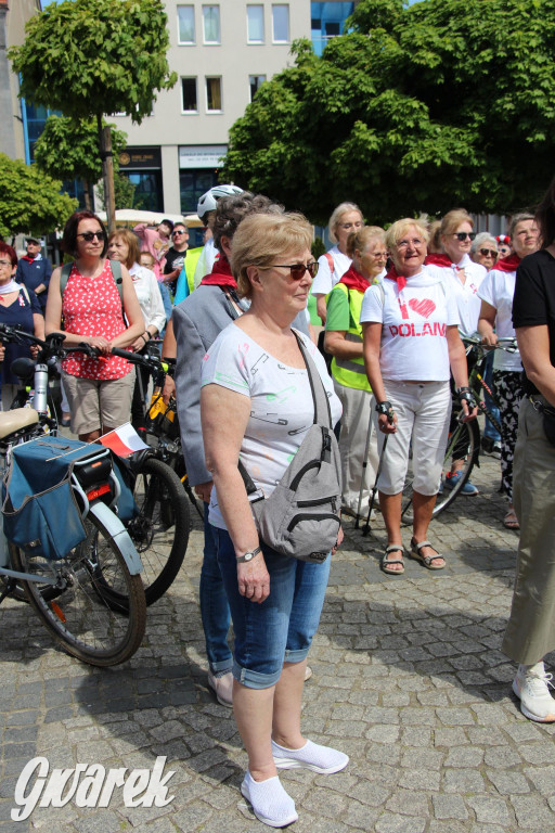 Tarnowskie Góry. Rajd i marsz z okazji Święta Flagi [FOTO]