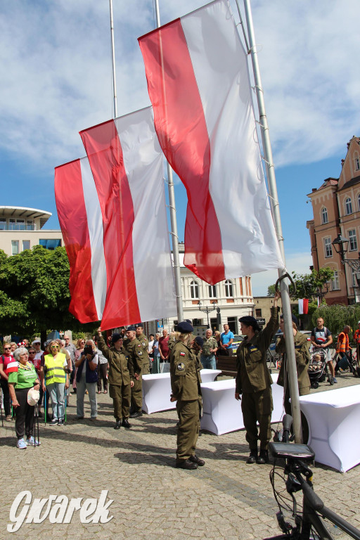Tarnowskie Góry. Rajd i marsz z okazji Święta Flagi [FOTO]