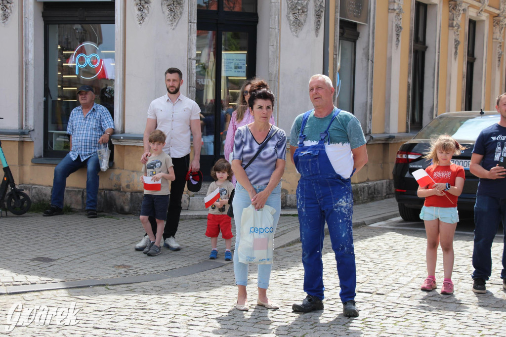 Tarnowskie Góry. Rajd i marsz z okazji Święta Flagi [FOTO]