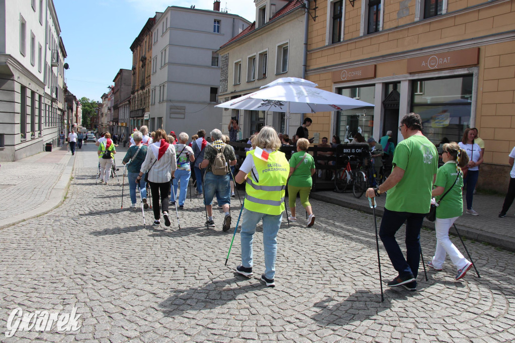 Tarnowskie Góry. Rajd i marsz z okazji Święta Flagi [FOTO]