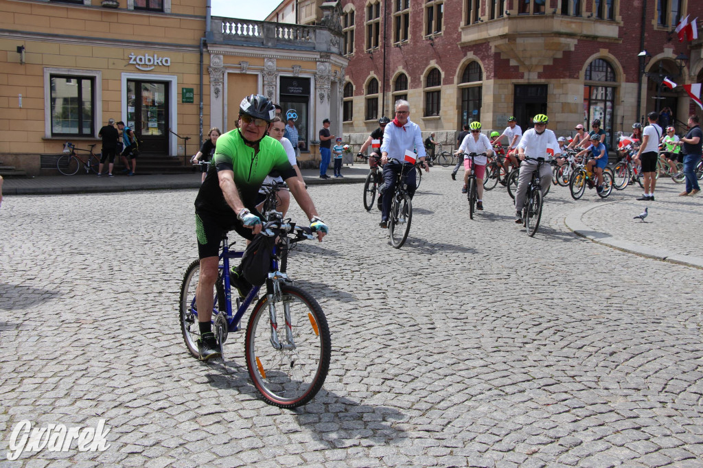 Tarnowskie Góry. Rajd i marsz z okazji Święta Flagi [FOTO]