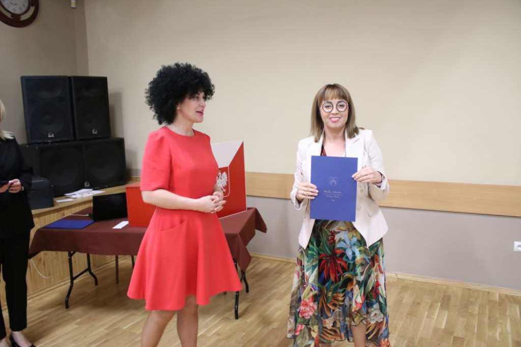 Nowi radni złożyli ślubowanie [GALERIA]