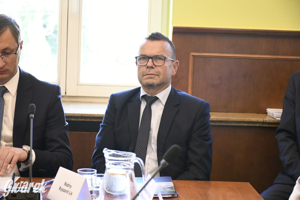 I sesja w Radzionkowie. Zobacz nowych radnych