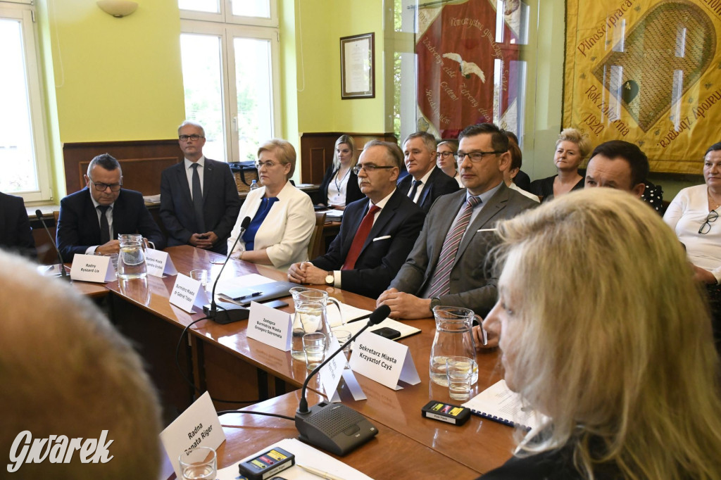 I sesja w Radzionkowie. Zobacz nowych radnych