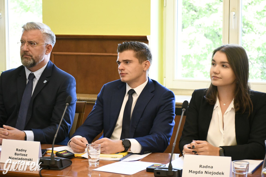 I sesja w Radzionkowie. Zobacz nowych radnych