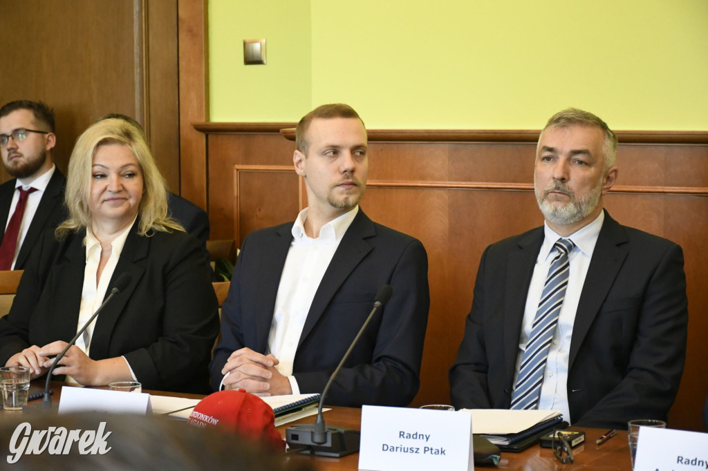 I sesja w Radzionkowie. Zobacz nowych radnych