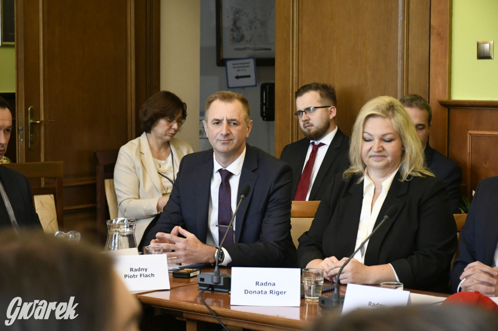 I sesja w Radzionkowie. Zobacz nowych radnych