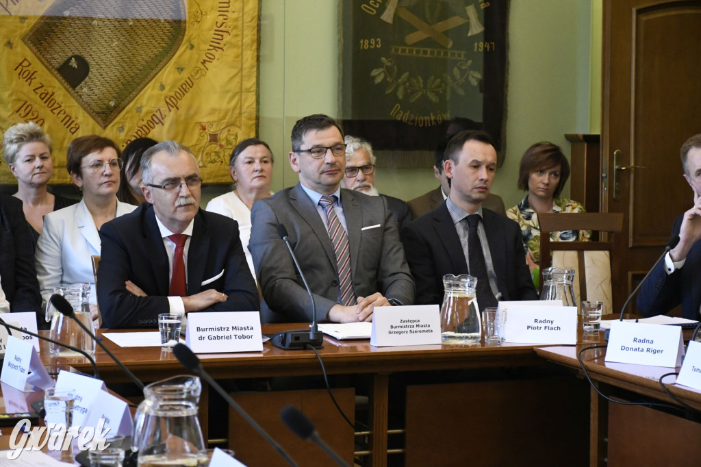 I sesja w Radzionkowie. Zobacz nowych radnych