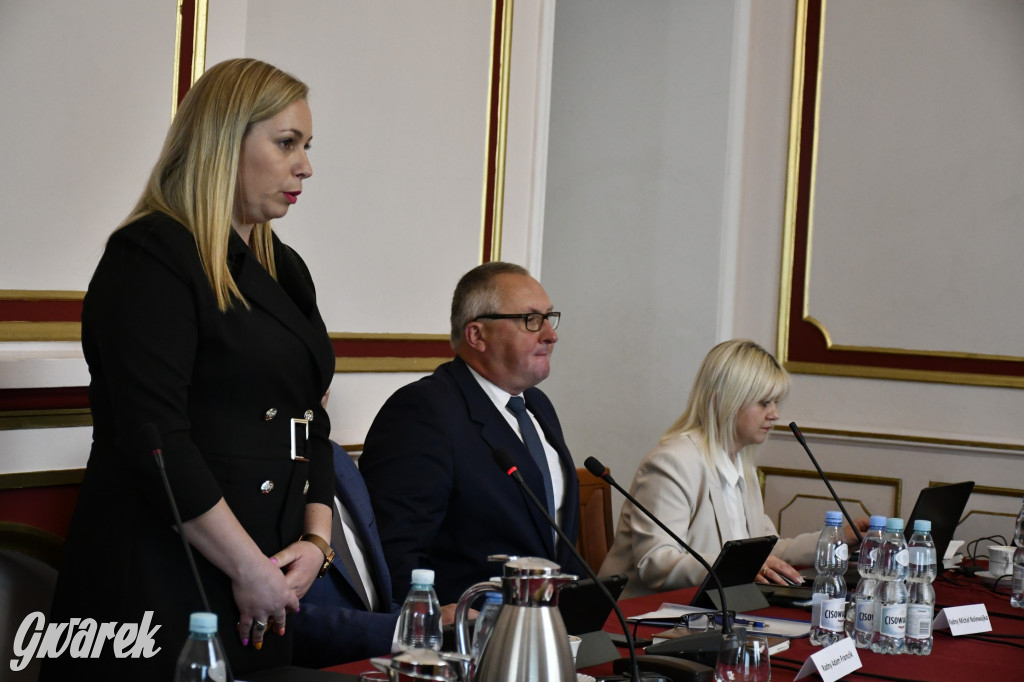 Pierwsza sesja rady gminy w Świerklańcu [ZDJĘCIA]