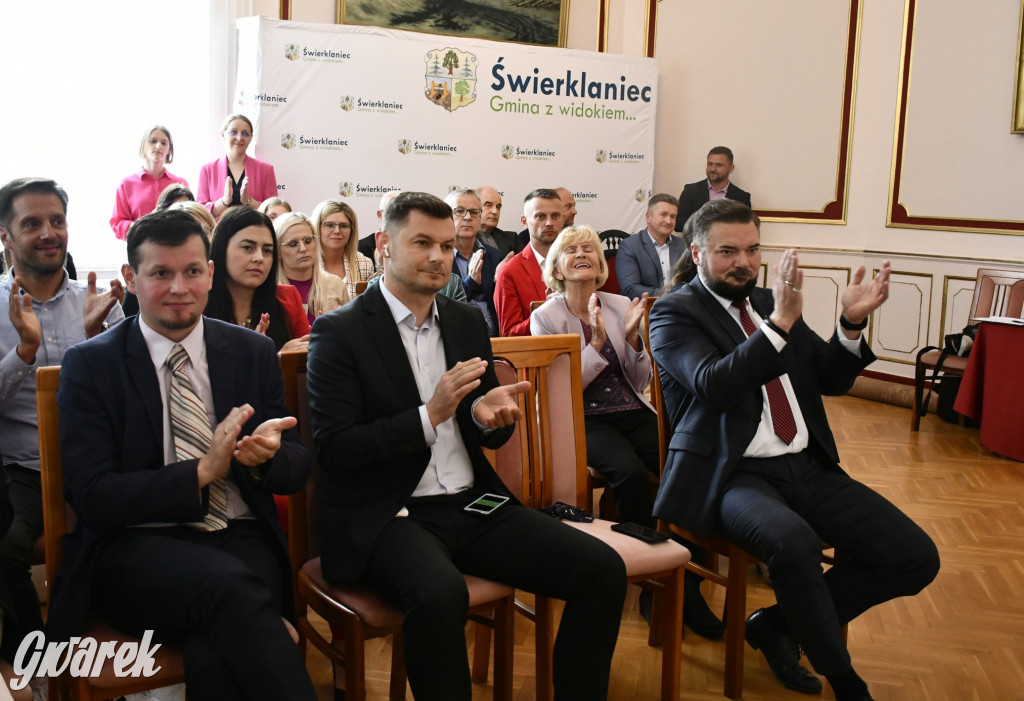 Pierwsza sesja rady gminy w Świerklańcu [ZDJĘCIA]