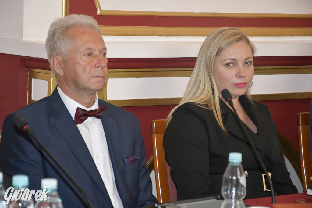 Pierwsza sesja rady gminy w Świerklańcu [ZDJĘCIA]