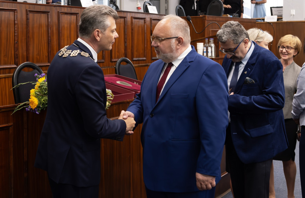 Start nowej kadencji. Prezydent i radni zaprzysiężeni