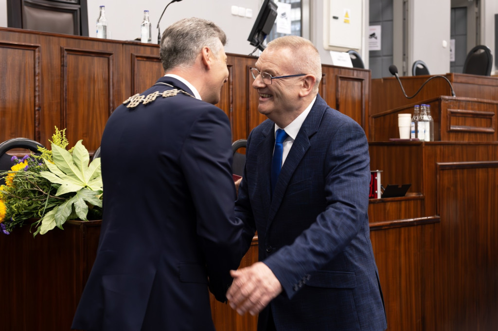 Start nowej kadencji. Prezydent i radni zaprzysiężeni