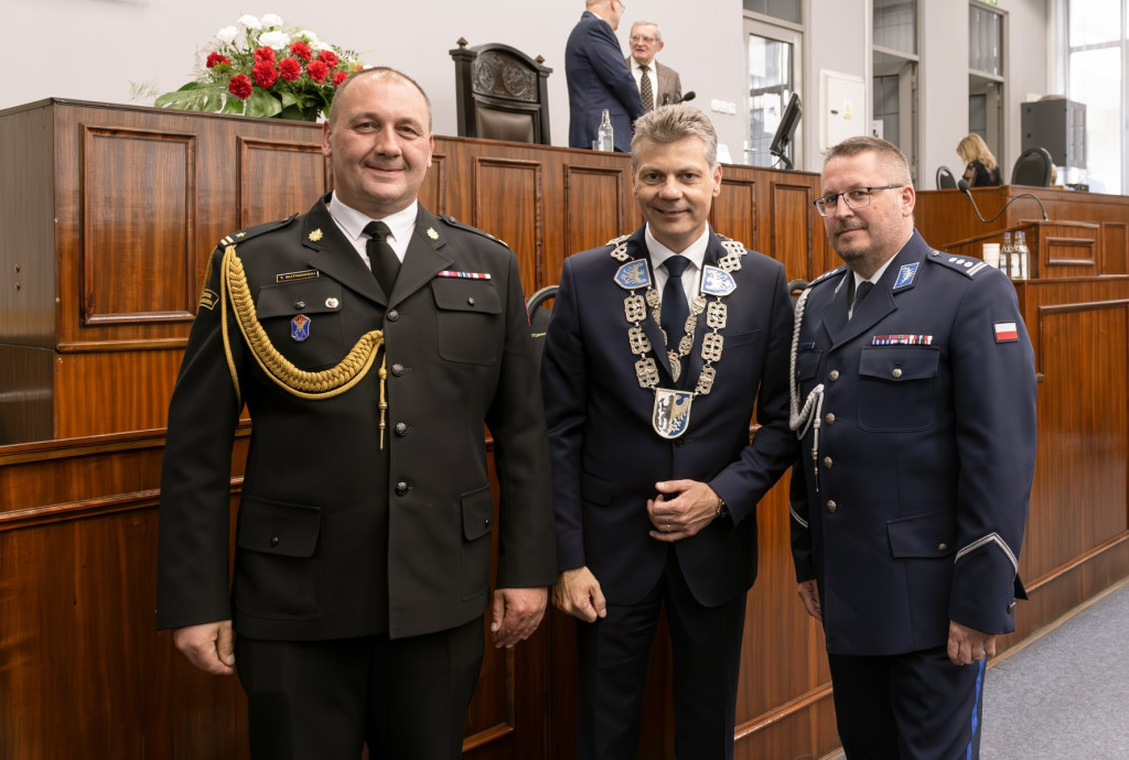 Start nowej kadencji. Prezydent i radni zaprzysiężeni