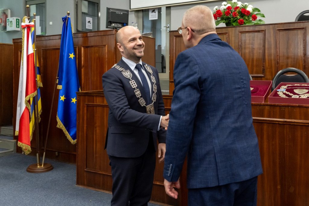 Start nowej kadencji. Prezydent i radni zaprzysiężeni